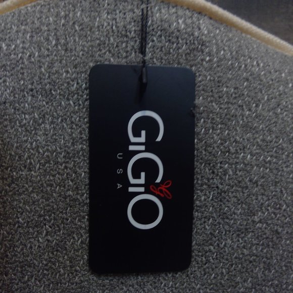 Two-tone sold round neck sweater top with piping detail Flowy - Picture 15 of 15